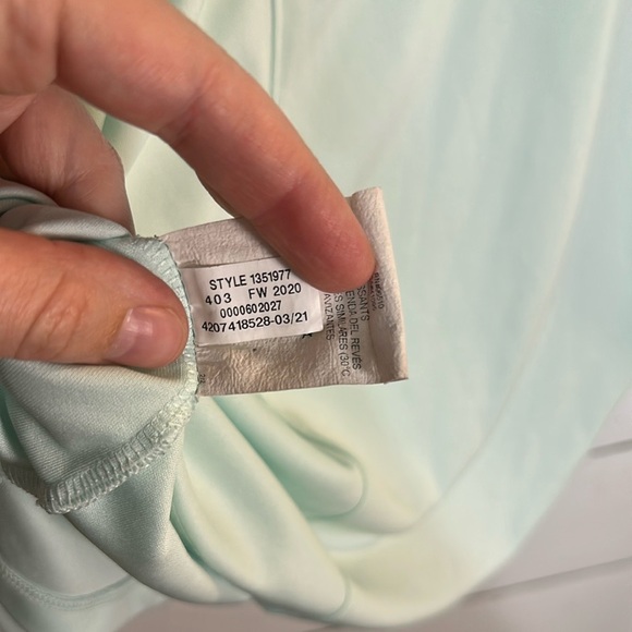 Under Armour Womens HeatGear Tech Training Long Sleeve Hooded Top - Small - Picture 8 of 8